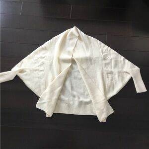 Elegant Cream Women's Sweater